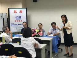 2017 Forum on “The Current Situation and Development of Confucianism at Cross-Strait”. Back row from left to right were Professor Ming-Ji, Pan from Chinese University of Hong Kong, Professor Yan,Chen from Tianjin Normal University and Professor Tian-Fu,Li from Fu Jen Catholic University.