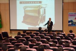 Guest speaker: Mr. Tsai Kun-Hsiung introduces conservation of marine resources